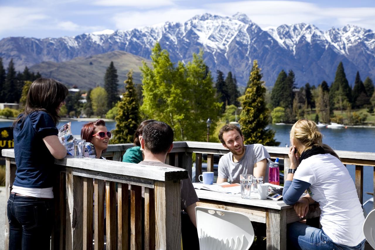 Bumbles Backpackers Hostel ควีนส์ทาวน์ ภายนอก รูปภาพ